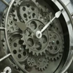 46cm Wall Clock with Moving Gears Oversized Large Industrial Steampunk Wall Clock Antique Gold Metal Roman Numeral Wall Clocks - Image 2