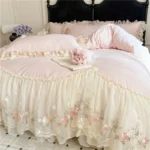 4Pcs Princess Wedding Bedding Set Korean Style Lace Flowers Embroidery Duvet Cover Bed Sheet/Fitted Sheet/Bed Skirt Pillowcases - Image 3