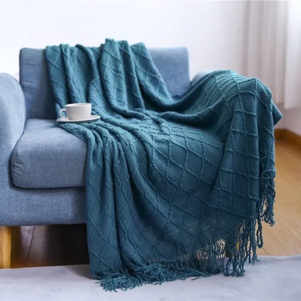 Cozy Gray Blue Knitted Throw with Tassels – Nordic Style Blanket