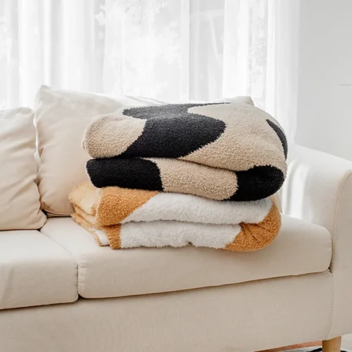 Nordic Style Half-edge Velvet Knitted Sofa Blanket Air-conditioning Blanket Summer Shawl Blanket Office Nap Nap Blanket