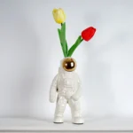OasinPorcelain Astronaut Vase Figurines Bookshelves Office Living Room Desktop Decor Interior Home Decoration Accessories - Image 3