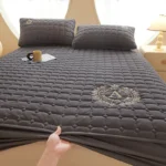 WOSTAR Thicken quilted mattress protector cover solid embroidery luxury double bed elastic fitted sheet style bed protection pad - Image 4