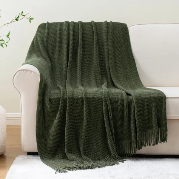 Elegant Green Plaid Chenille Knit Blanket with Tassels