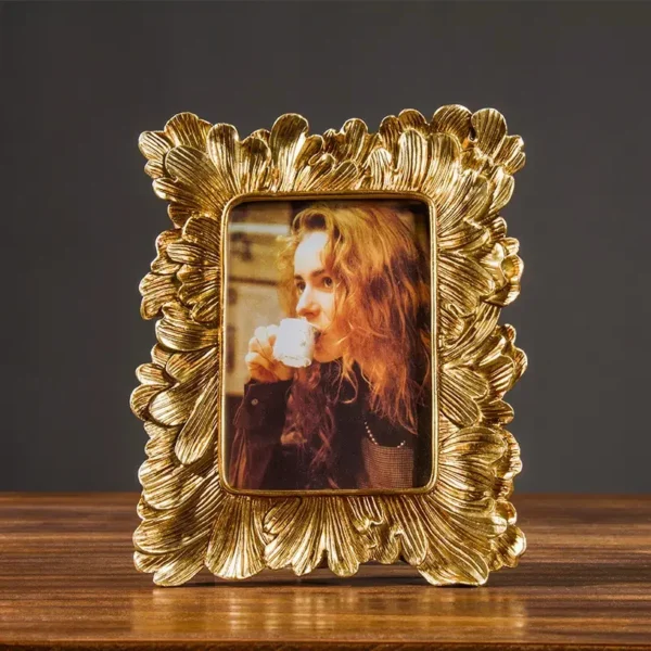 Vintage Antique Leaf Relief Photo Frame Decoration Resin Photo Frame Wedding Gift Fashionable Gold Minimalist Desktop Ornament