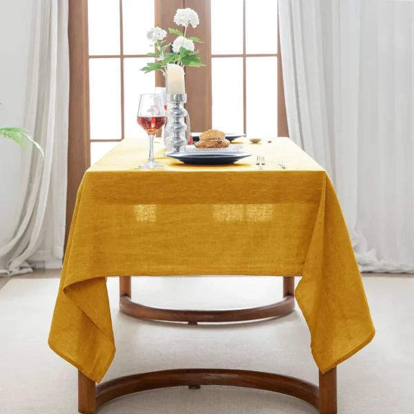 Elegant Polyester Tablecloth for Weddings & Holidays - Soft & Stylish