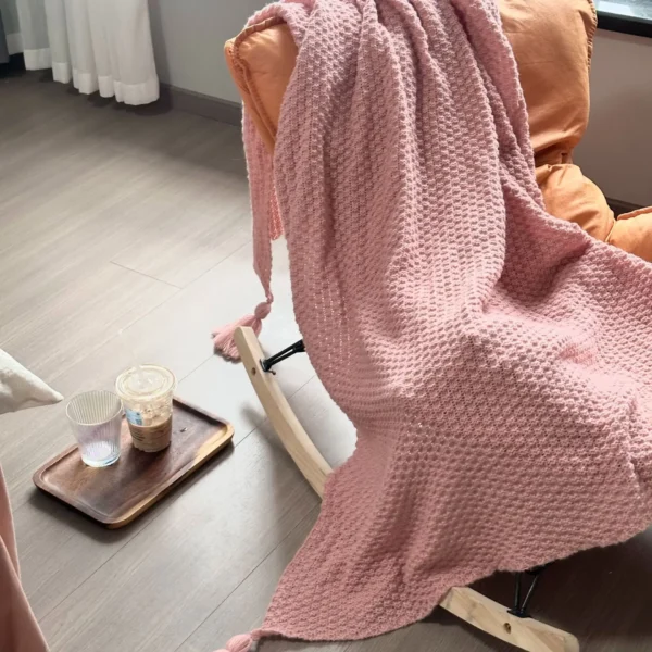 Cozy Bohemian Wool Knit Plaid Blanket with Stylish Tassels