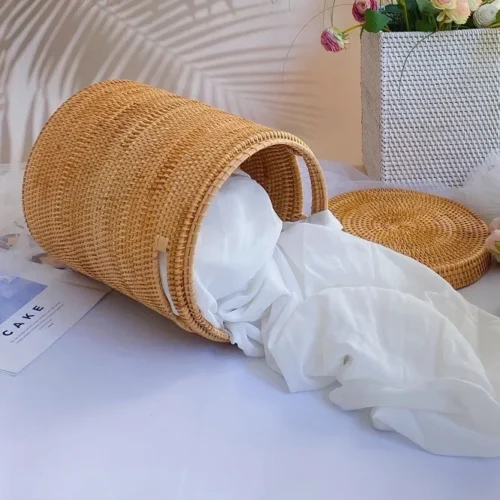 Rattan Woven Antique Luxury Decorative Dirty Cloth Storage Basket for Laundry with Laundry Basket Hamper