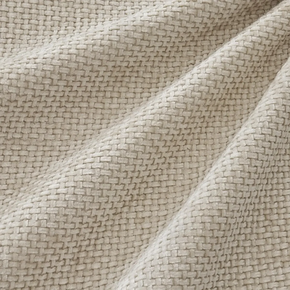 18x18 Inch Chenille Throw Pillow Covers Luxury Soft Cushion Case for Home Couch Bed Living Room Spring Farmhouse Decor - Image 5