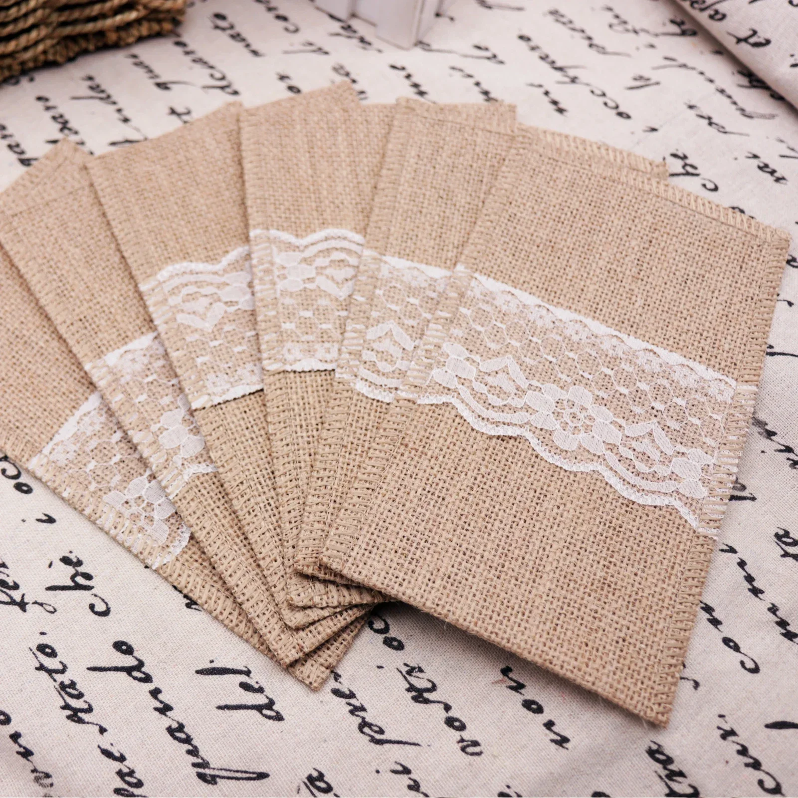 Natural Burlap Tableware Utensil Holders Lace Silverware Holder Bag Wedding Decor Knife Forks Cutlery Pouch Bag Party Supplies 18 kf S38a867c4d274409680ff6d0a9d94dbber