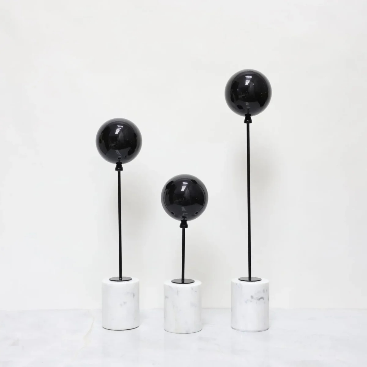 Minimalist Balloon Art Sculpture, Natural Marble Base, Tabletop Ornaments, Metal Balloon Sculpture, Room Aesthetic Decoration - Image 3