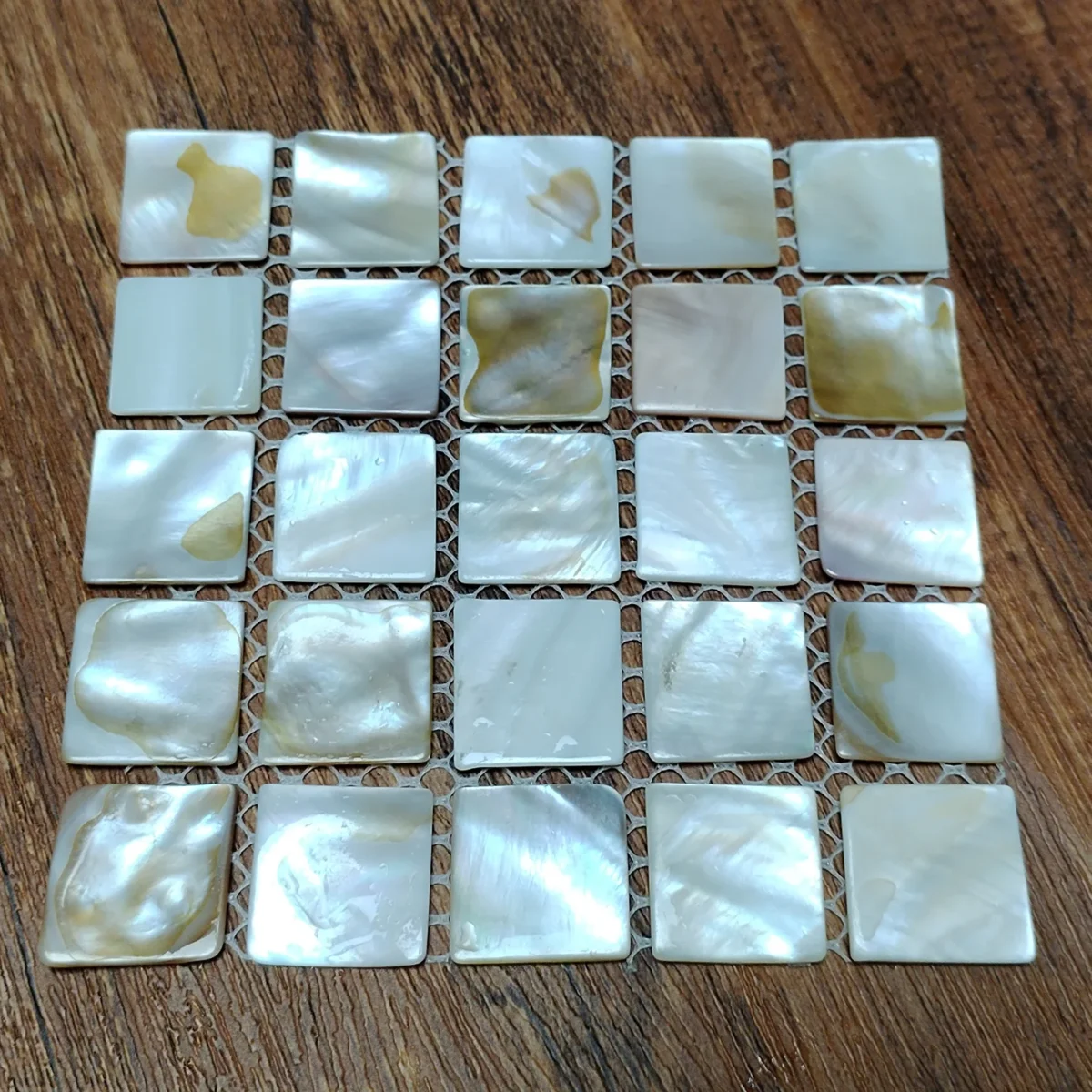 3 PCS Natural Shell Coasters Mother of Pearl Heat Insulation Coaster Decorative Plates, Tea Cup Table mat - Image 4