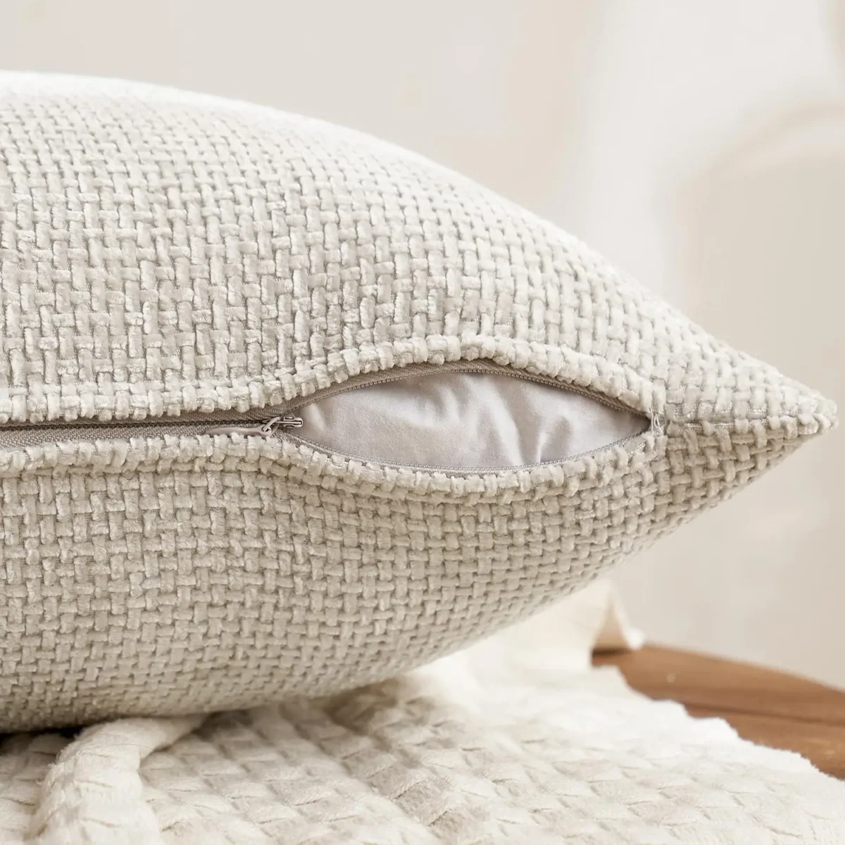 18x18 Inch Chenille Throw Pillow Covers Luxury Soft Cushion Case for Home Couch Bed Living Room Spring Farmhouse Decor - Image 6
