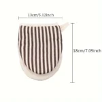 Stylish Heat-Resistant Kitchen Gloves for Safe Cooking - Image 6