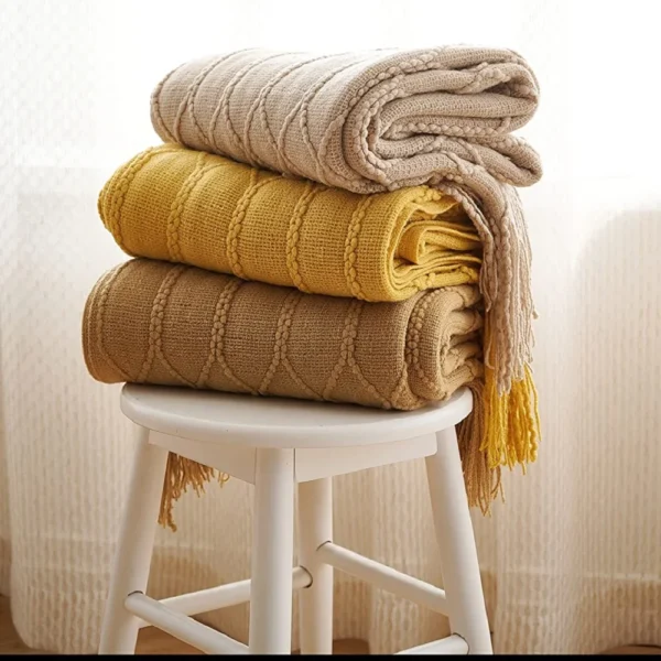 Knitted Throw Blanket for Couch and Bed, Soft Living Room Home Decor Knitted Blanket with Tassel, Outdoor Lightweight Breathable