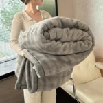 Luxurious Milk Velvet Fleece Blanket for Cozy Winter Snuggles