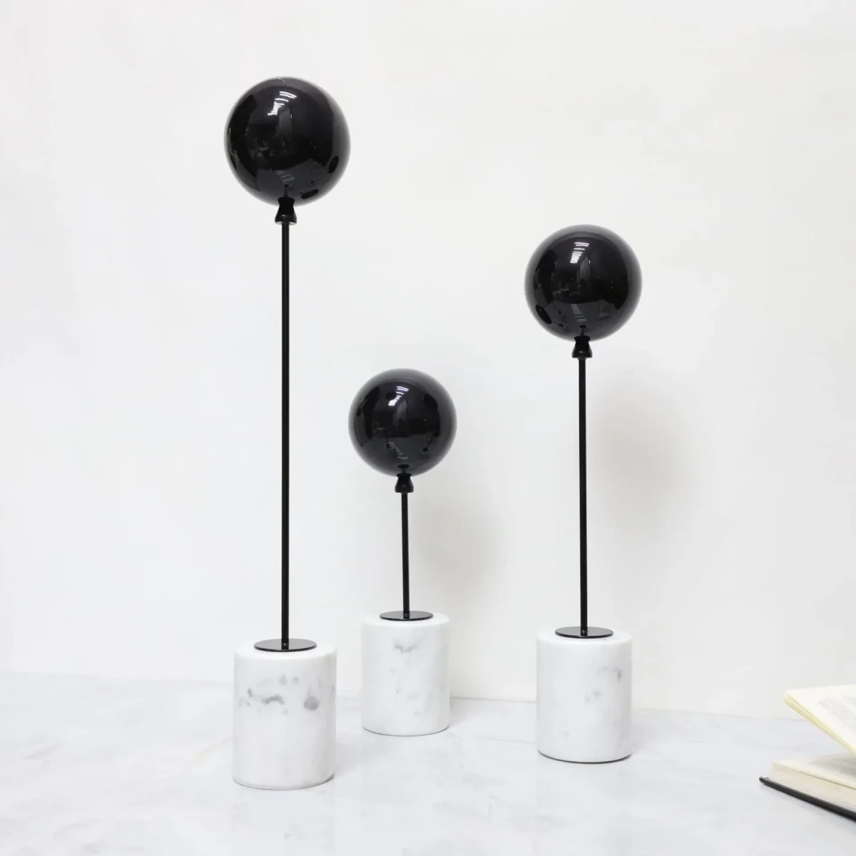 Minimalist Balloon Art Sculpture, Natural Marble Base, Tabletop Ornaments, Metal Balloon Sculpture, Room Aesthetic Decoration - Image 4