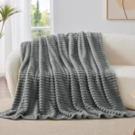 Luxurious 3 D Jacquard Fleece Blanket for Cozy Comfort - Image 6