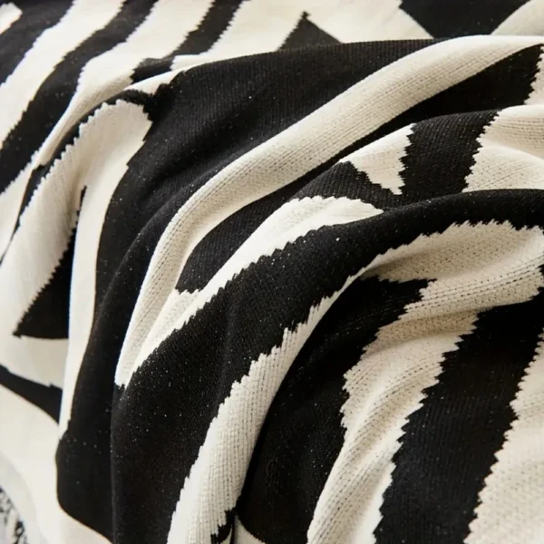 Chic Boho Chenille Sofa Towel with Tassels - Versatile Beach & Picnic Blanket