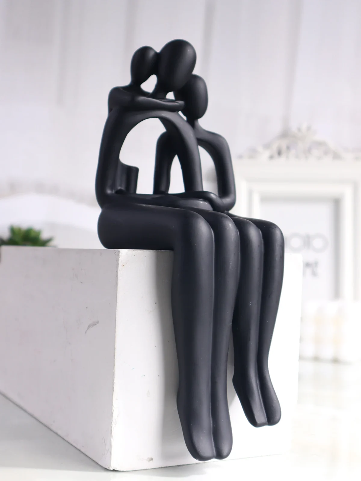 Minimalist Style Abstract Figure Sculpture, Resin Abstract Statues, Home Decor Art Pieces for Bedroom, Living Room and Bookshelf - Image 4