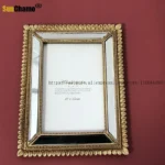 Charming Vintage Clover 6-Inch Mirror Photo Frame