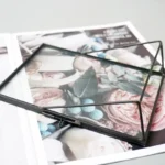 Sophisticated Gold Glass Photo Frame for Stylish Décor - Image 4