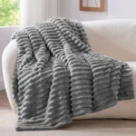 Luxurious 3 D Jacquard Fleece Blanket for Cozy Comfort