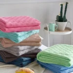 Minimalist 100% Cotton Blanket for All-Season Comfort 150 x200 cm