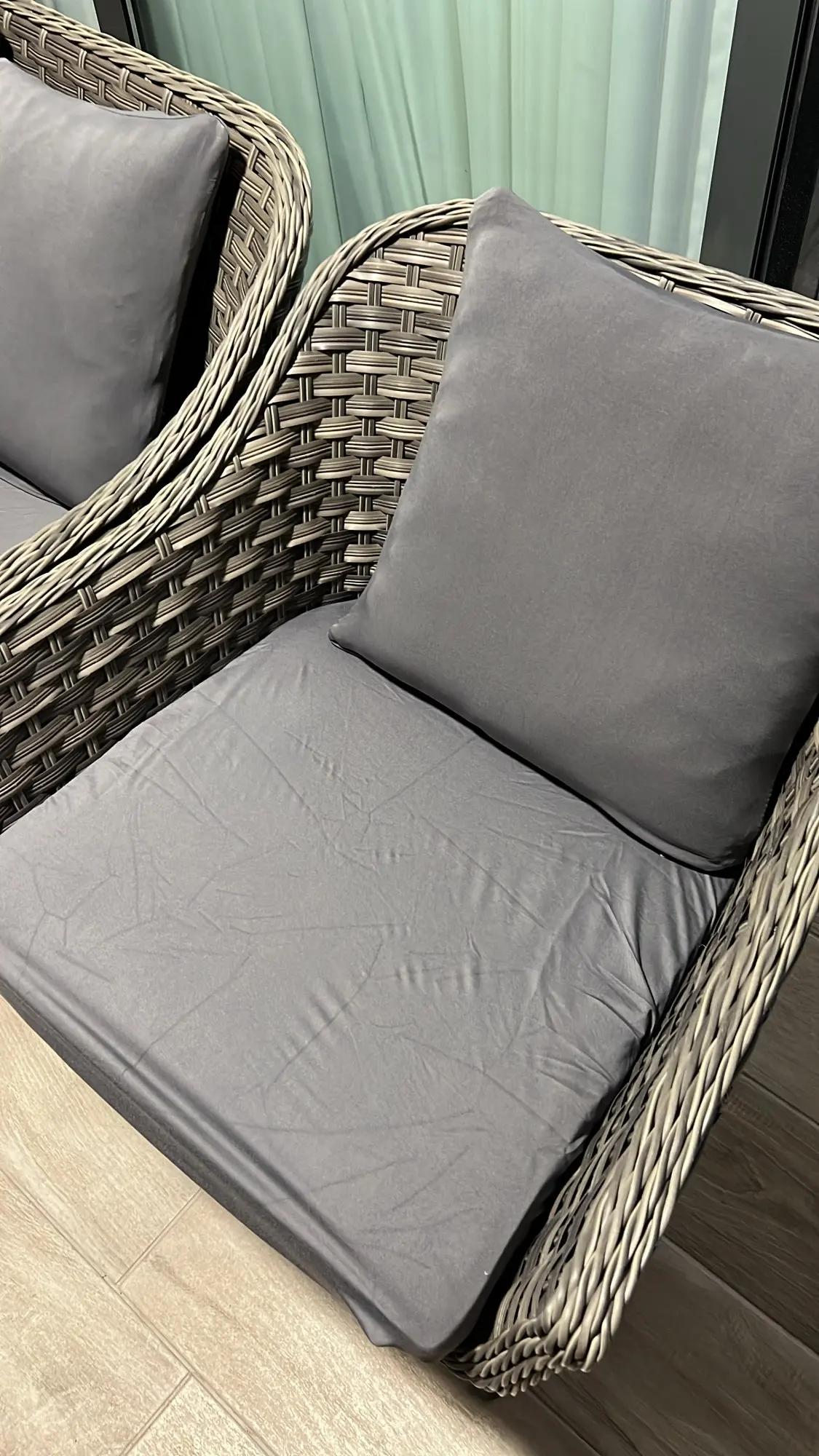 Waterproof Sofa Cushion Cover - Elastic Pet & Kid Protector photo review