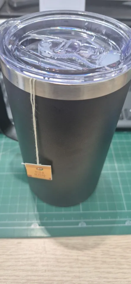 Sleek 680 ml Stainless Steel Travel Mug - Stay Hydrated Anywhere photo review