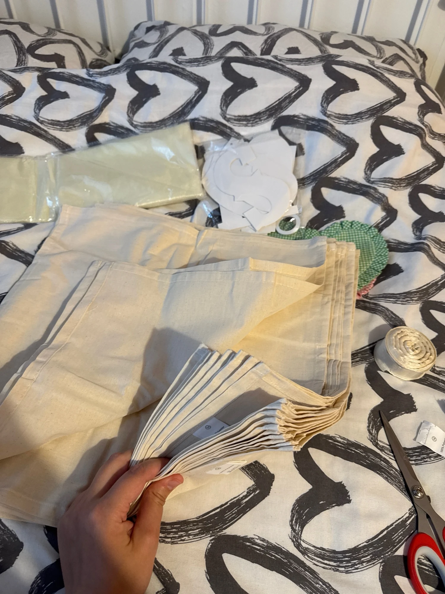 Premium Reusable Polyester Tablecloth Napkins for Every Occasion photo review