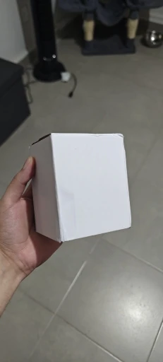 Stylish U-Shape Acrylic Photo Frame for Cherished Memories photo review