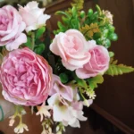 Luxurious Autumn White Silk Roses Bouquet for Timeless Elegance photo review