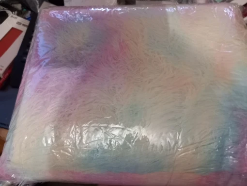 Plush White Furry Rug - Cozy Modern Carpet for Kids' Rooms photo review