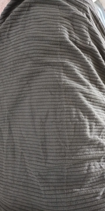 Elegant Jacquard Sofa Seat Cover - Easy-Clean Stripe Design photo review