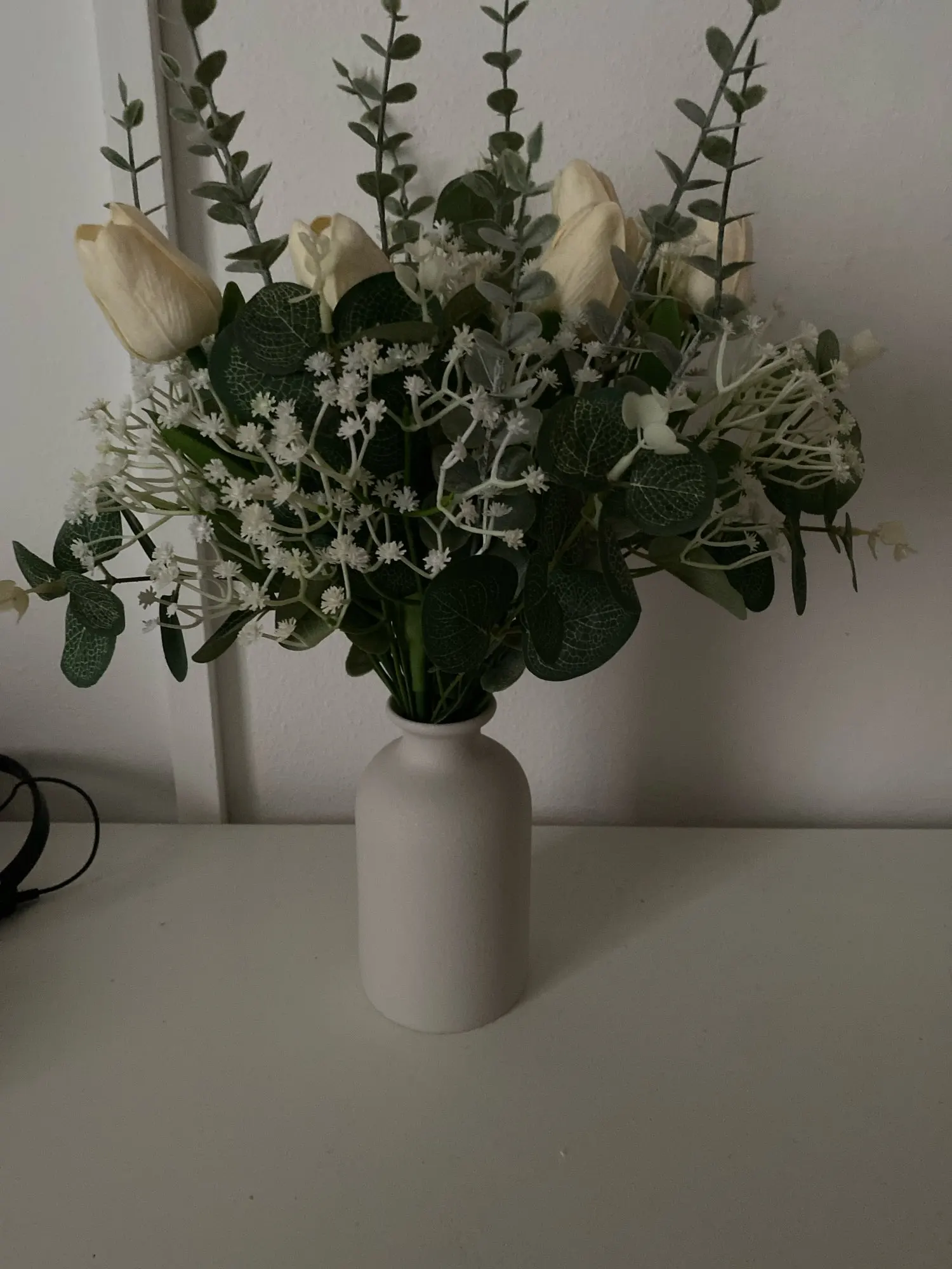 Elegant White Ceramic Vases for Minimalist Home Decor photo review