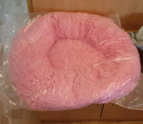 Plush Donut Cat Bed: Cozy, Washable Comfort for Pets photo review