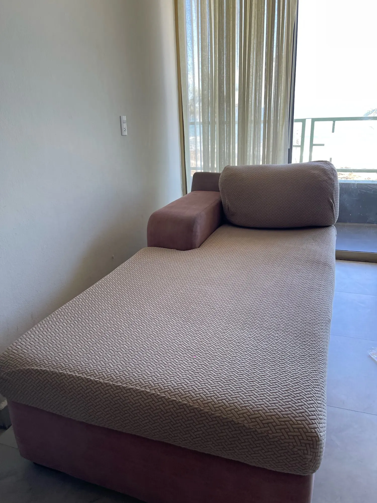 Elegant Jacquard Sofa Cover - Soft, Stretchy Protection for All Sofas photo review