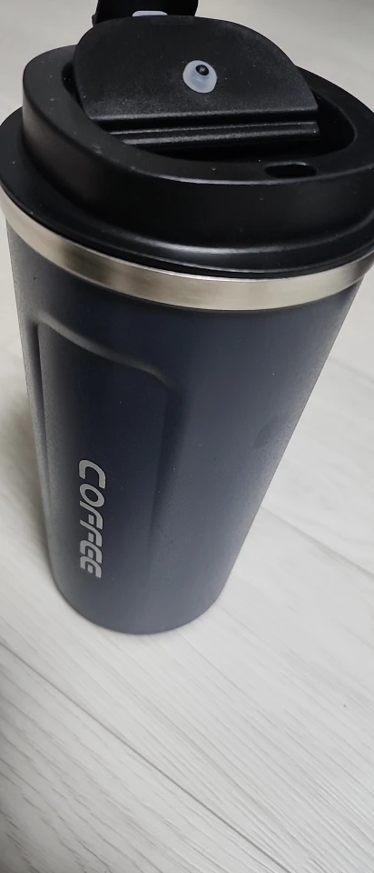Travel-Ready Stainless Steel Mug: Hot & Cold for Hours photo review