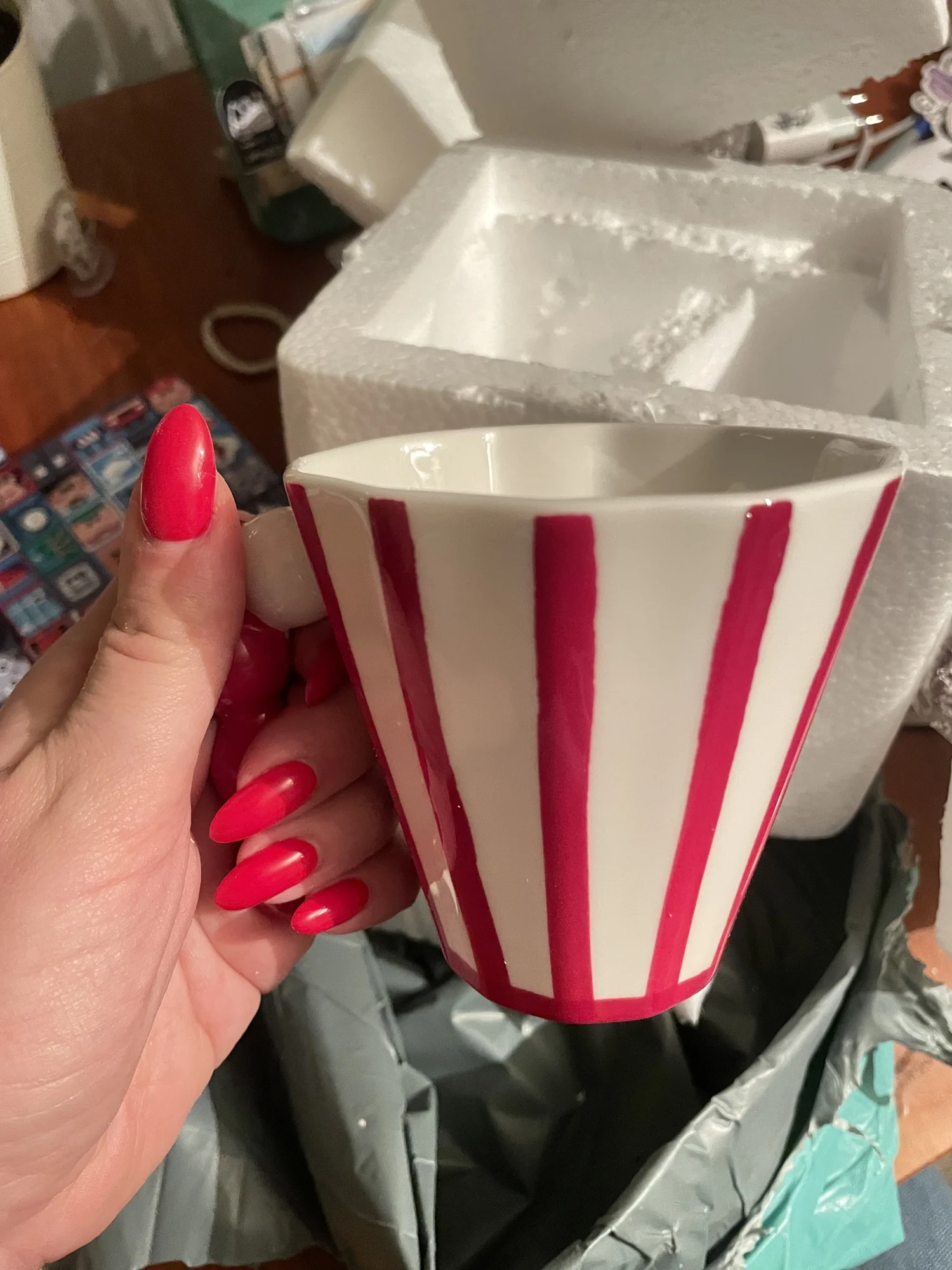 Retro Striped Ceramic Latte Mug with Stylish Handle Design photo review