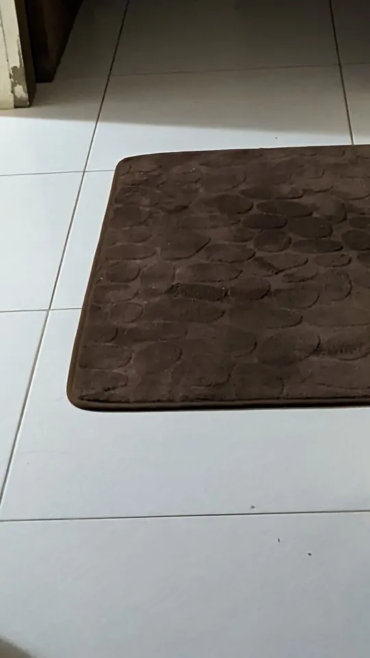 Luxurious 3-Piece Cobblestone Bath Mat Set - Non-Slip & Absorbent photo review