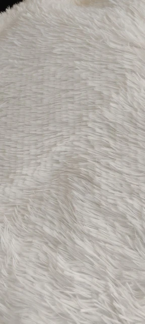 Ultra Cozy Fluffy White Round Rug for Chic Home Decor photo review