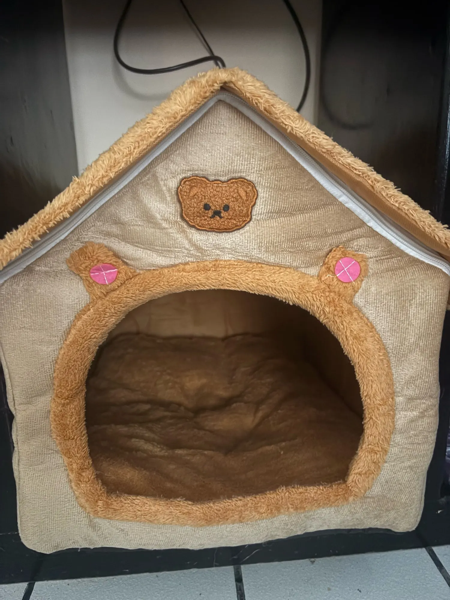 Cozy Foldable Pet House: Washable Cave for Cats & Small Dogs photo review