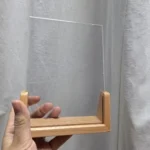 Stylish U-Shape Acrylic Photo Frame for Cherished Memories photo review