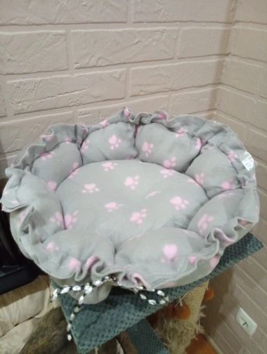 Cozy Adjustable Cotton Pet Nest Bed for Cats & Puppies photo review