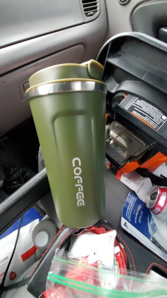 Travel-Ready Stainless Steel Mug: Hot & Cold for Hours photo review