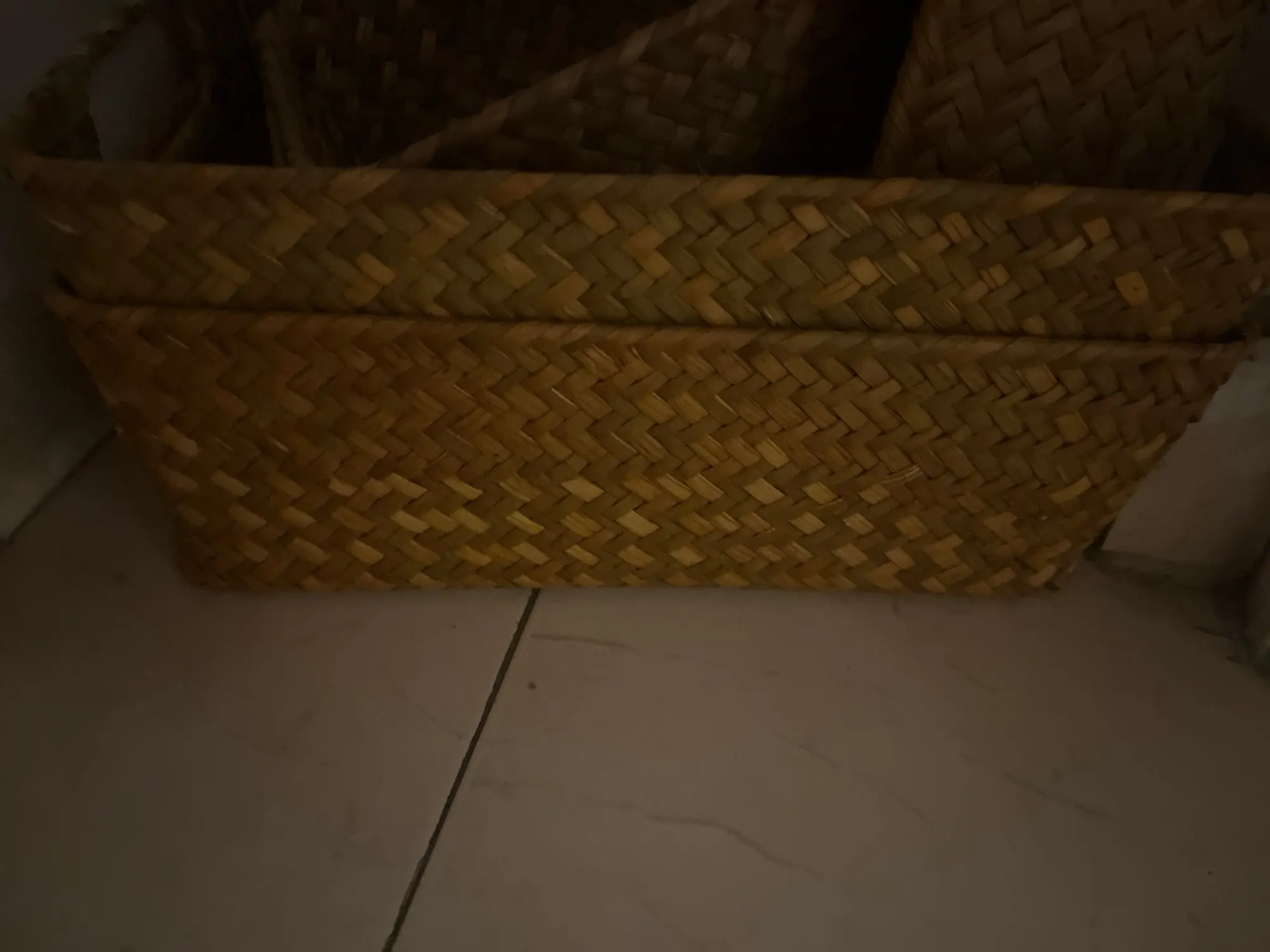 Eco-Friendly Large Seagrass Basket for Stylish Kitchen Storage photo review