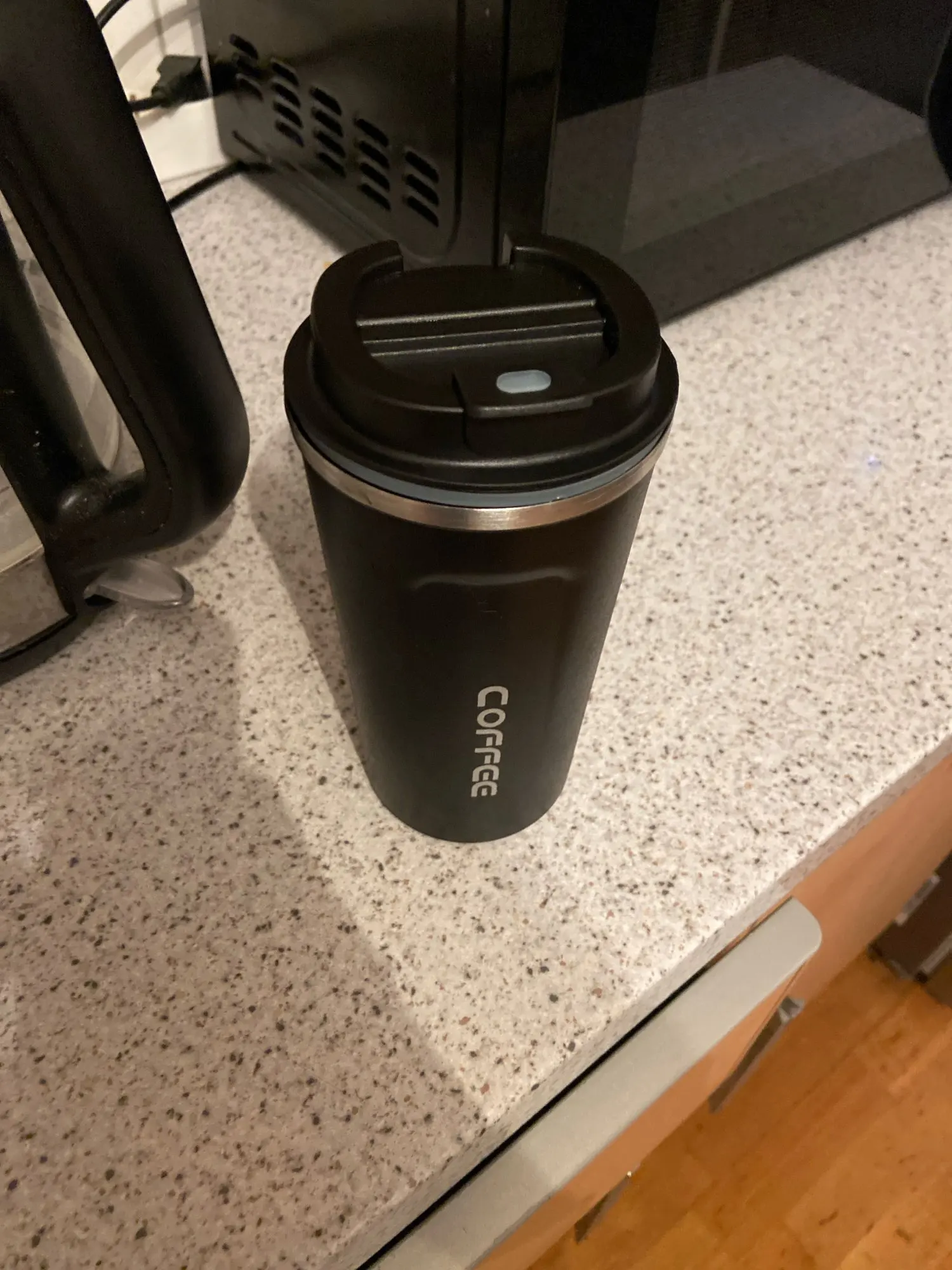 Travel-Ready Stainless Steel Mug: Hot & Cold for Hours photo review