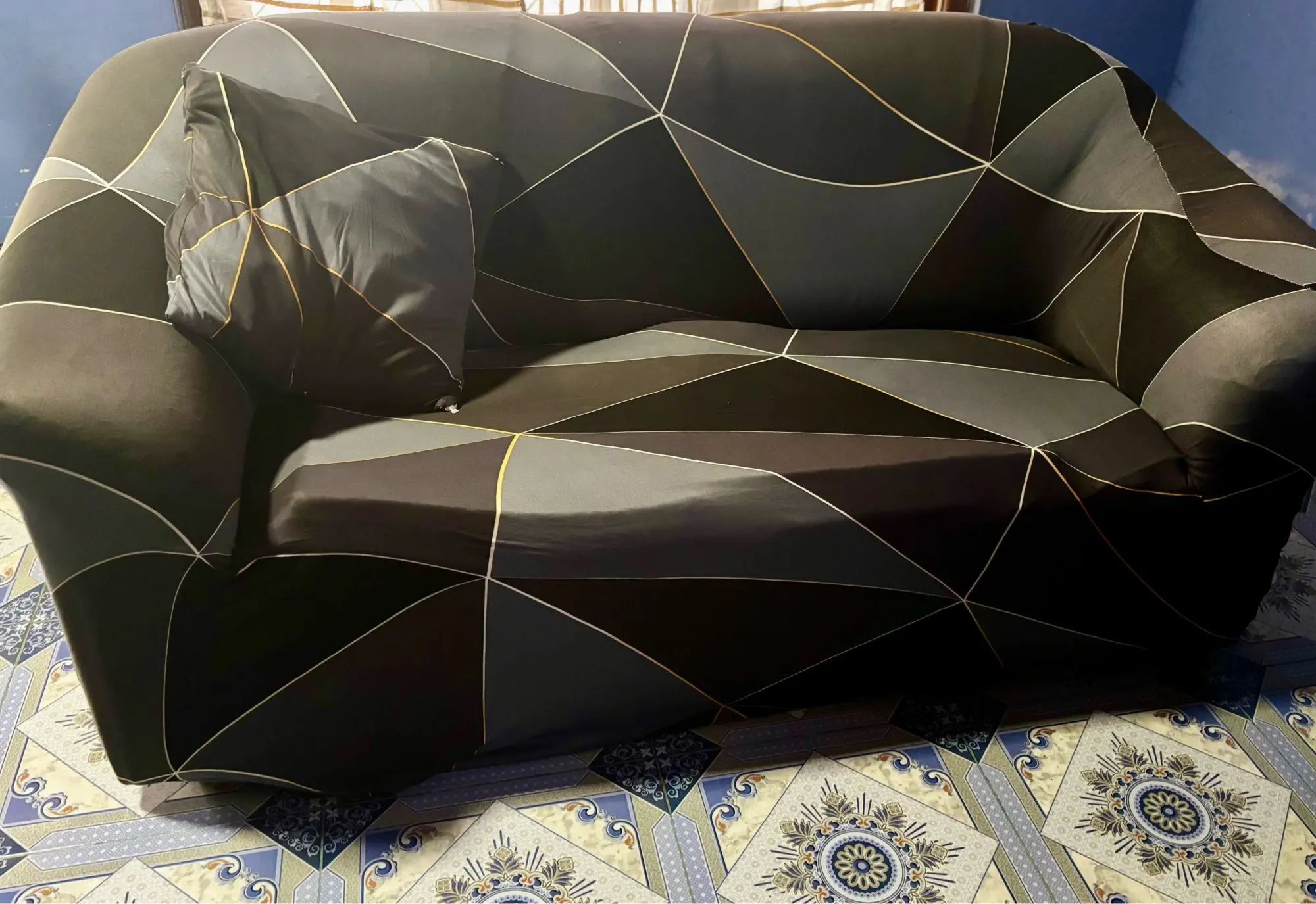 Floral Stretch Sofa Cover – Stylish Protector for Your Home photo review