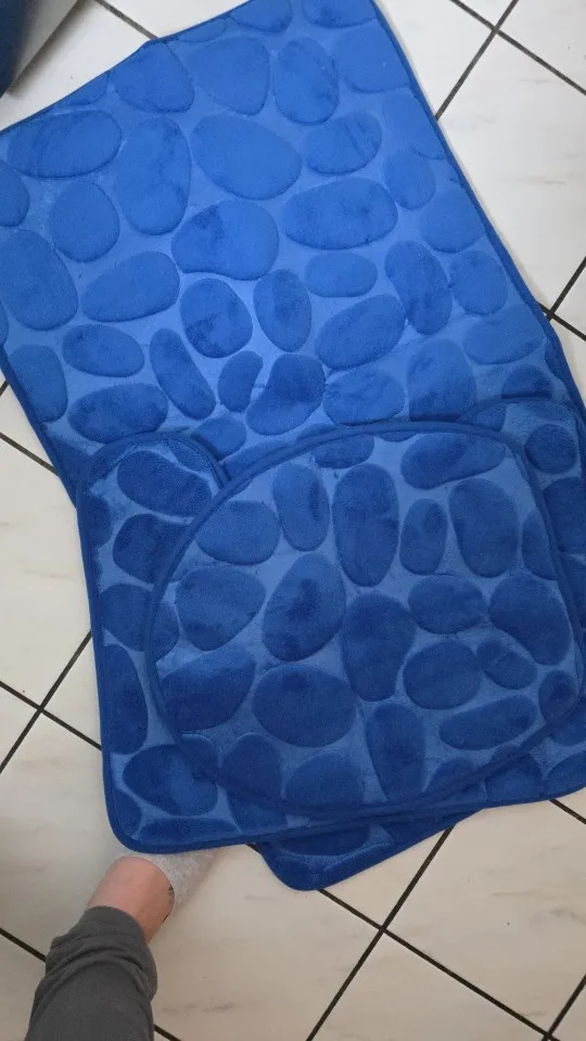 Luxurious 3-Piece Cobblestone Bath Mat Set - Non-Slip & Absorbent photo review