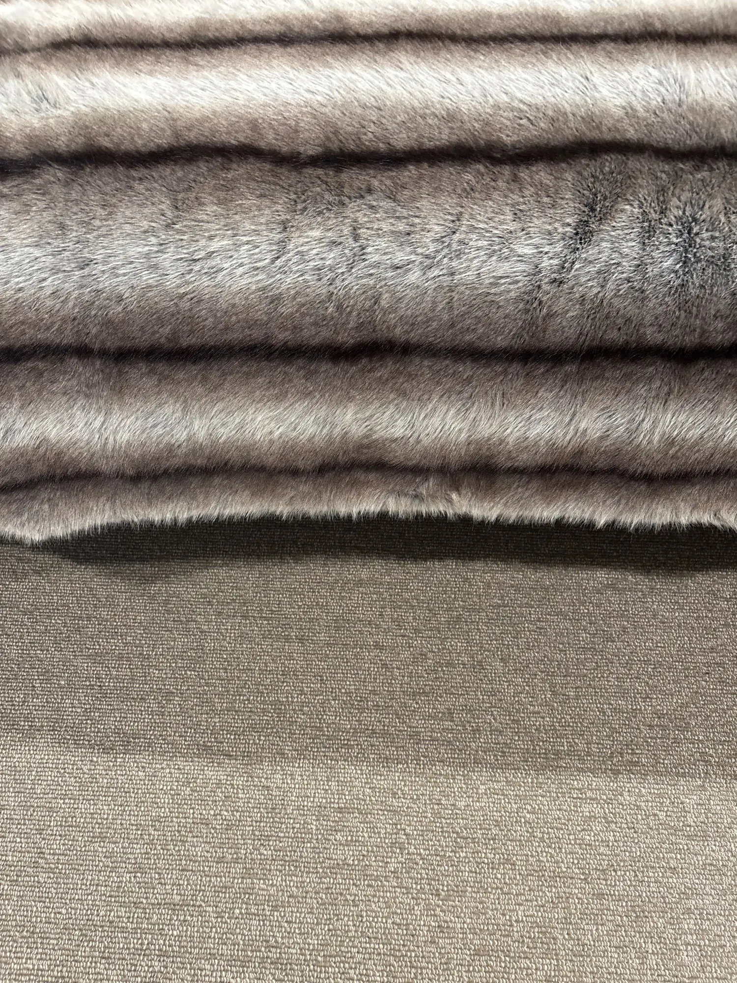 Elegant Faux Fur Blanket for Cozy Luxury Home Décor photo review
